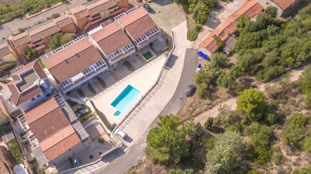 Appartamento Luigi Climatizzato Con Veranda Viddalba Ngoại thất bức ảnh